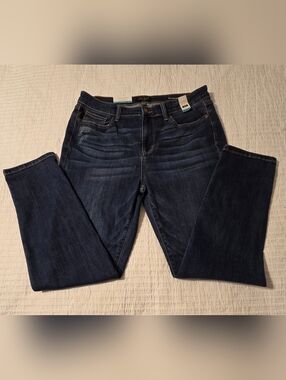 NWT Judy Blue Relaxed Fit Jeans Women Size 15/32 (16 W)